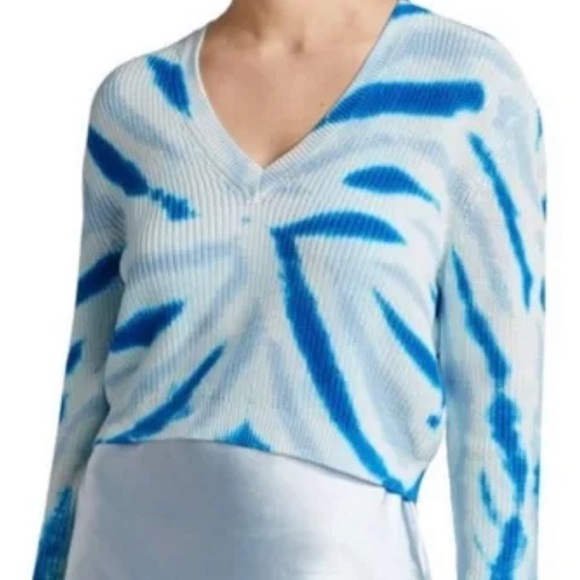 dh NEW YORK Blue and White Sweater - Picture 1 of 5